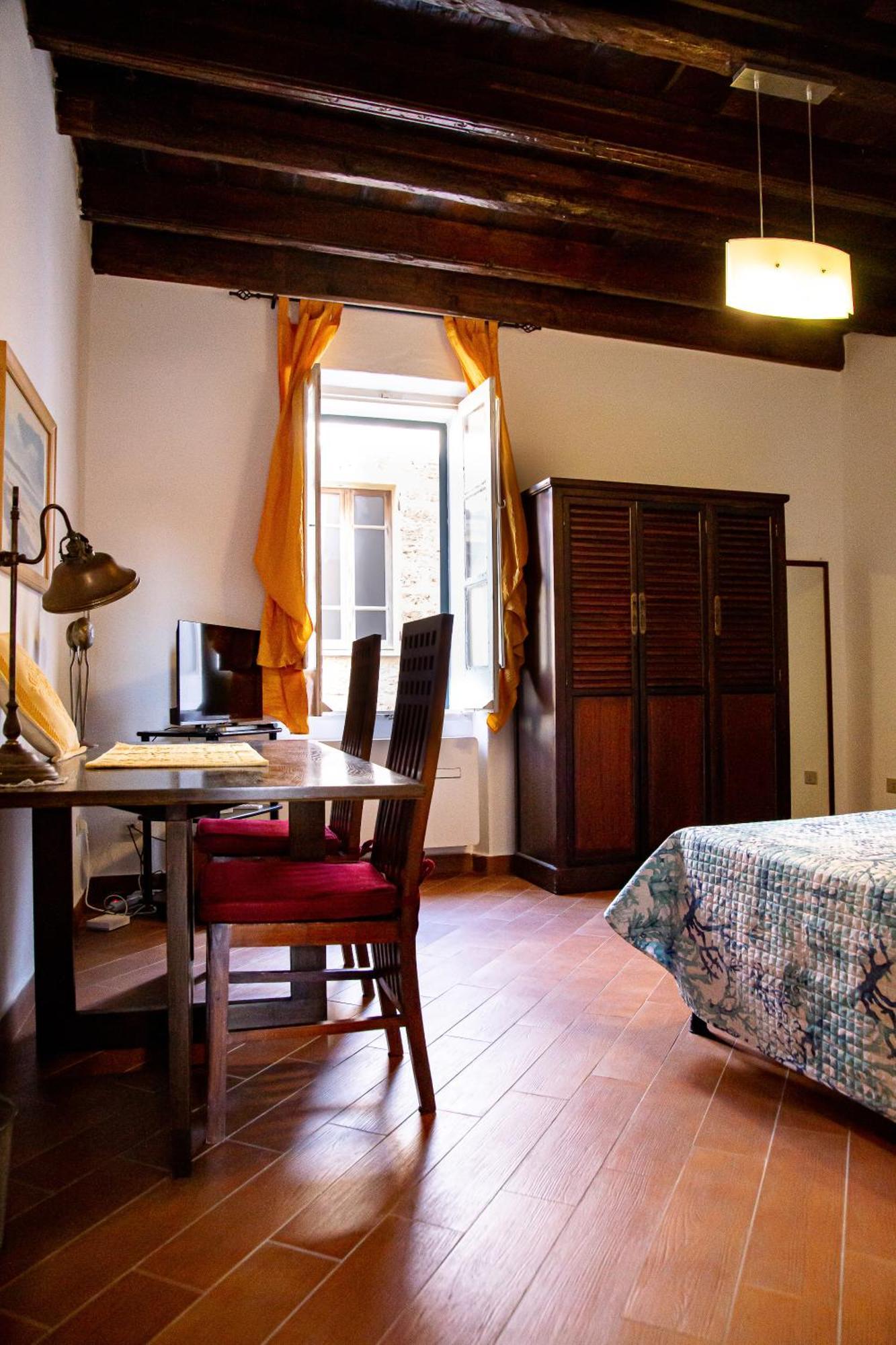 Casa Del Bisbe *